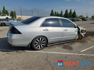 Trzecie zdjęcie samochodu z tyłu: 2007 HONDA ACCORD LX VIN:1HGCM56437A170013 - miniatura