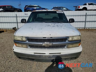 Piąte zdjęcie samochodu w środku: 2002 CHEVROLET SILVERADO C1500 VIN:2GCEC19T921249758 - miniatura