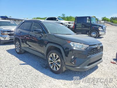 Czwarte zdjęcie samochodu z boku: 2021 TOYOTA RAV4 XLE PREMIUM VIN:2T3C1RFV0MC123303 - miniatura