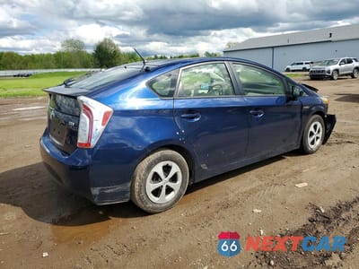 Trzecie zdjęcie samochodu z tyłu: 2015 TOYOTA PRIUS TWO VIN:JTDKN3DU8F1918705 - miniatura