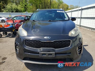 Piąte zdjęcie samochodu w środku: 2017 KIA SPORTAGE EX VIN:KNDPN3AC5H7268619 - miniatura