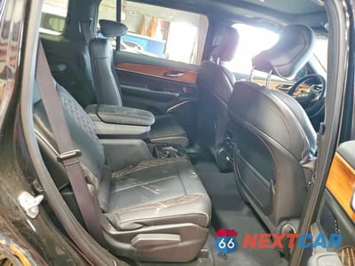 Zdjęcie 11 z 13 samochodu: 2025 JEEP GRAND CHEROKEE VIN:1C4RJKEG5S8736362 - miniatura