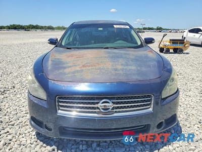 Piąte zdjęcie samochodu w środku: 2010 NISSAN MAXIMA 3.5 S VIN:1N4AA5AP8AC811688 - miniatura