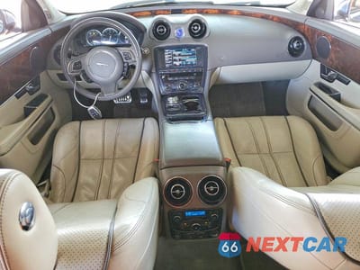 Zdjęcie 8 z 12 samochodu: 2012 JAGUAR XJL VIN:SAJWA2GB6CLV37082 - miniatura