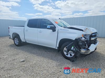 Czwarte zdjęcie samochodu z boku: 2026 CHEVROLET SILVERADO K1500 LT VIN:1GCUKDED4TZ176242 - miniatura