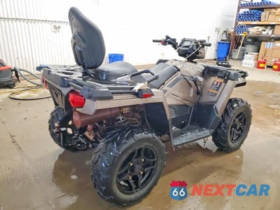 Czwarte zdjęcie samochodu z boku: 2021 POLARIS SPORTSMAN TOURING 570 PREMIUM VIN:4XASJE576MA731239 - miniatura