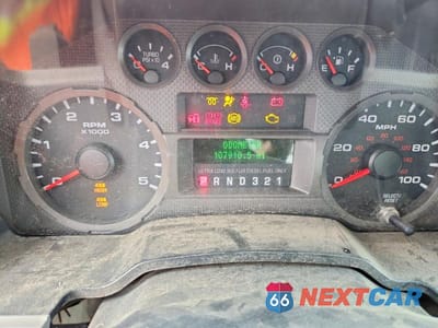 Zdjęcie 9 z 12 samochodu: 2008 FORD F550 SUPER DUTY FLATBED TRUCK VIN:1FDAF57R68EB44120 - miniatura