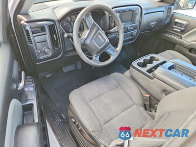 Zdjęcie 8 z 12 samochodu: 2018 GMC SIERRA C1500 VIN:1GTN1LEC6JZ902186 - miniatura