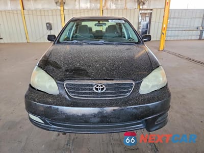 Piąte zdjęcie samochodu w środku: 2005 TOYOTA COROLLA S VIN:1NXBR32E25Z425112 - miniatura