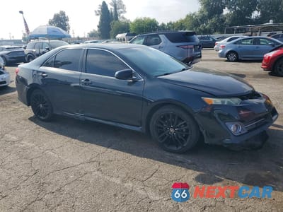 Czwarte zdjęcie samochodu z boku: 2014 TOYOTA CAMRY SE VIN:4T1BF1FK4EU750180 - miniatura