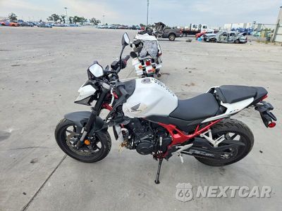 Trzecie zdjęcie samochodu z tyłu: 2025 HONDA CB750 A VIN:JH2RH2409SK001541 - miniatura