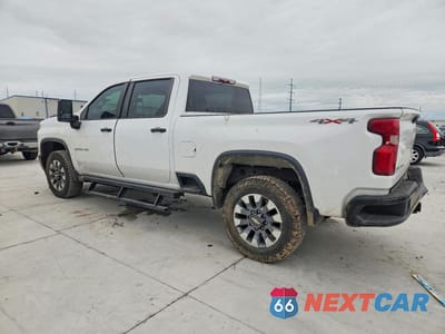 Drugie zdjęcie samochodu z przodu: 2021 CHEVROLET SILVERADO K2500 CUSTOM VIN:1GC4YMEY5MF287144 - miniatura