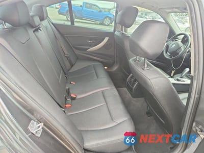 Zdjęcie 10 z 12 samochodu: 2018 BMW 320 I VIN:WBA8A9C53JAH14714 - miniatura