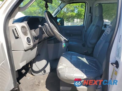 Zdjęcie 7 z 13 samochodu: 2010 FORD ECONOLINE E350 SUPER DUTY WAGON VIN:1FBSS3BLXADA12053 - miniatura