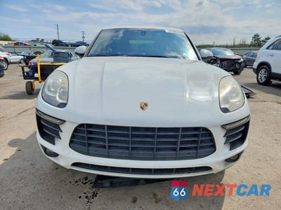 Piąte zdjęcie samochodu w środku: 2015 PORSCHE MACAN S VIN:WP1AB2A55FLB41558 - miniatura