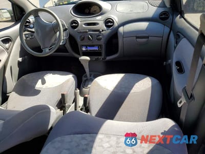 Zdjęcie 8 z 11 samochodu: 2001 TOYOTA ECHO BASE VIN:JTDBT123210132952 - miniatura