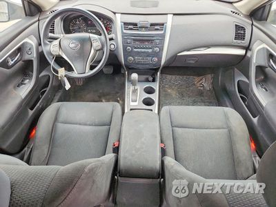 Zdjęcie 8 z 12 samochodu: 2015 NISSAN ALTIMA 2.5 S VIN:1N4AL3AP5FC231191 - miniatura