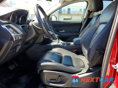 Zdjęcie 7 z 13 samochodu: 2018 JAGUAR E-PACE S VIN:SADFJ2FX6J1Z07424 - miniatura