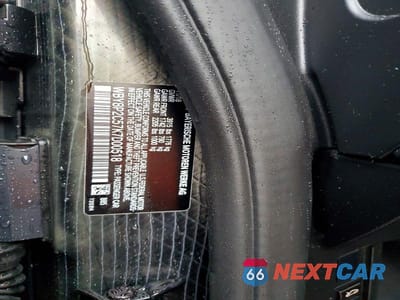 Zdjęcie 14 z 14 samochodu: 2019 BMW I3 BEV VIN:WBY8P2C57K7D00518 - miniatura