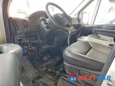 Zdjęcie 8 z 13 samochodu: 2016 RAM PROMASTER 2500 UTILITY / SERVICE VAN VIN:3C6TRVDD2GE101885 - miniatura