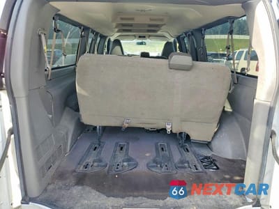 Zdjęcie 10 z 13 samochodu: 2023 CHEVROLET EXPRESS G3500 LS VIN:1GAZGNFP2P1104166 - miniatura