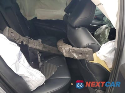 Zdjęcie 10 z 12 samochodu: 2020 TOYOTA CAMRY SE VIN:4T1G11AK6LU875089 - miniatura