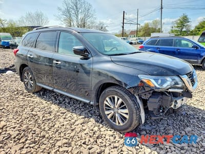 Czwarte zdjęcie samochodu z boku: 2019 NISSAN PATHFINDER S VIN:5N1DR2MM5KC638984 - miniatura