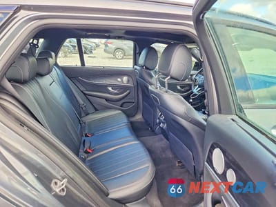Zdjęcie 10 z 12 samochodu: 2019 MERCEDES-BENZ E 450 4MATIC VIN:WDDZH6JB2KA585489 - miniatura