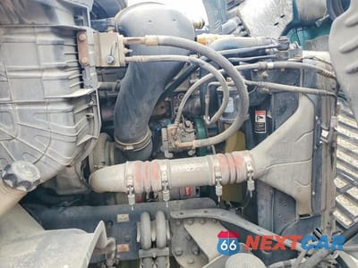 Zdjęcie 6 z 10 samochodu: 2018 FREIGHTLINER CASCADIA 1 - SEMI TRUCK VIN:3AKBGADV8JSJL4607 - miniatura