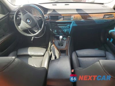 Zdjęcie 8 z 11 samochodu: 2006 BMW 325 I VIN:WBAVB13536PT08595 - miniatura