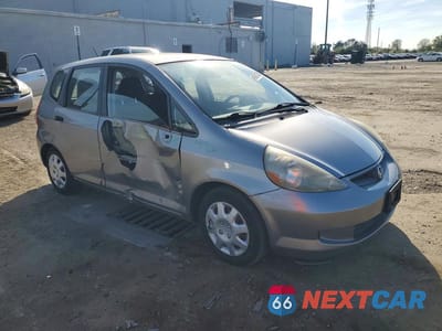 Czwarte zdjęcie samochodu z boku: 2007 HONDA FIT VIN:JHMGD38457S011987 - miniatura