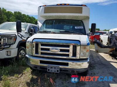 Piąte zdjęcie samochodu w środku: 2015 FORD ECONOLINE E450 SUPER DUTY CUTAWAY VAN VIN:1FDFE4FS7FDA19752 - miniatura