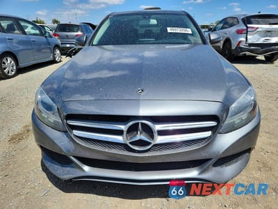 Piąte zdjęcie samochodu w środku: 2017 MERCEDES-BENZ C 300 VIN:55SWF4JB9HU232835 - miniatura
