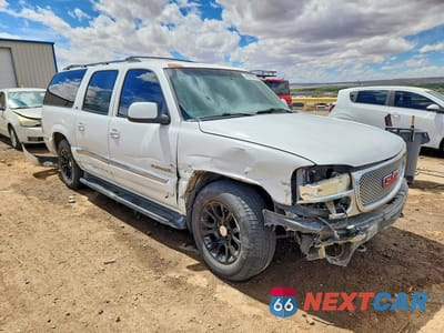 Czwarte zdjęcie samochodu z boku: 2001 GMC YUKON XL K1500 VIN:3GKFK16T61G252476 - miniatura