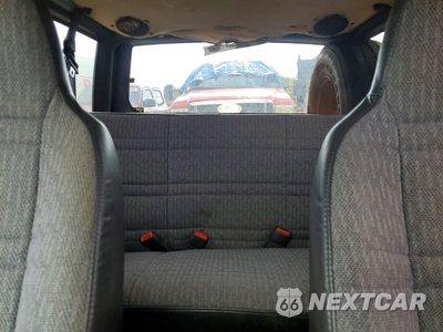 Zdjęcie 10 z 13 samochodu: 2001 JEEP CHEROKEE SPORT VIN:1J4FF48S21L610434 - miniatura