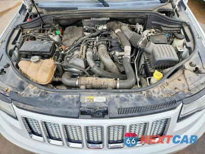 Zdjęcie 12 z 13 samochodu: 2014 JEEP GRAND CHEROKEE SUMMIT VIN:1C4RJFJM3EC426232 - miniatura