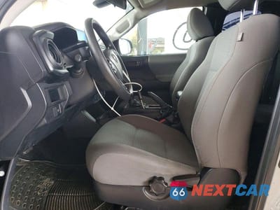 Zdjęcie 7 z 12 samochodu: 2018 TOYOTA TACOMA SR VIN:5TFRX5GN8JX108781 - miniatura