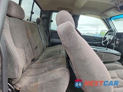Zdjęcie 10 z 12 samochodu: 2006 CHEVROLET SILVERADO K1500 VIN:1GCEK19V36Z240040 - miniatura