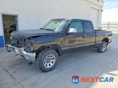 2001 CHEVROLET SILVERADO K1500 1GCEK19T01E252161 - główne zdjęcie licytacji z USA - miniatura