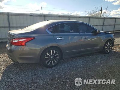 Trzecie zdjęcie samochodu z tyłu: 2017 NISSAN ALTIMA 2.5 SL VIN:1N4AL3AP5HC166233 - miniatura