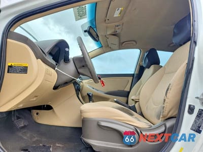Zdjęcie 7 z 12 samochodu: 2013 HYUNDAI ACCENT GLS VIN:KMHCU4AE4DU396320 - miniatura