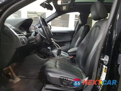 Zdjęcie 7 z 14 samochodu: 2018 BMW X1 XDRIVE28I VIN:WBXHT3C30J5L31766 - miniatura