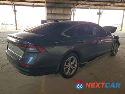 Trzecie zdjęcie samochodu z tyłu: 2025 HONDA ACCORD LX VIN:1HGCY1F25SA019713 - miniatura