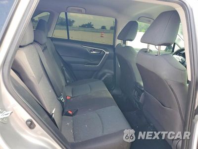Zdjęcie 11 z 14 samochodu: 2024 TOYOTA RAV4 XLE VIN:2T3W1RFV2RW309587 - miniatura