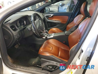 Zdjęcie 7 z 11 samochodu: 2015 VOLVO S60 PREMIER VIN:YV1612TB9F1299887 - miniatura