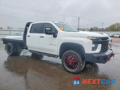 Czwarte zdjęcie samochodu z boku: 2021 CHEVROLET SILVERADO VIN:1GB4YSEYXMF176081 - miniatura