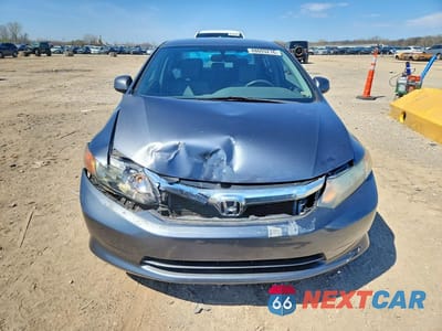 Piąte zdjęcie samochodu w środku: 2012 HONDA CIVIC LX VIN:19XFB2F55CE061116 - miniatura