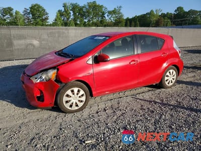 2013 TOYOTA PRIUS C JTDKDTB33D1048744 - główne zdjęcie licytacji z USA - miniatura