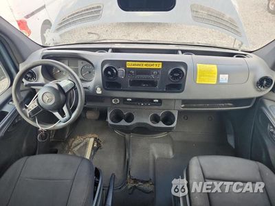 Zdjęcie 8 z 12 samochodu: 2019 MERCEDES BENZ SPRINTER 2500 DELIVERY VAN VIN:WD4PF0CD7KP031807 - miniatura