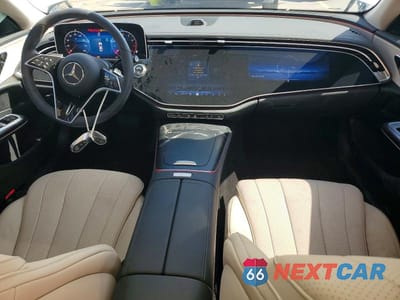 Zdjęcie 8 z 12 samochodu: 2025 MERCEDES-BENZ E 350 4MATIC VIN:W1KLF4HB0SA114298 - miniatura